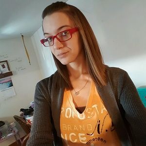 Meet your Posher, Katie